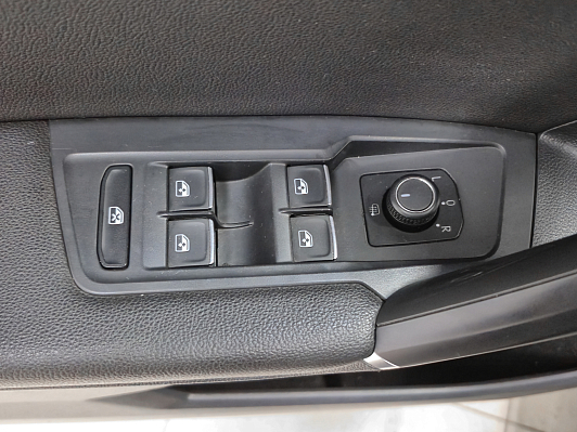 Volkswagen Tiguan, 2018 года, пробег 99560 км