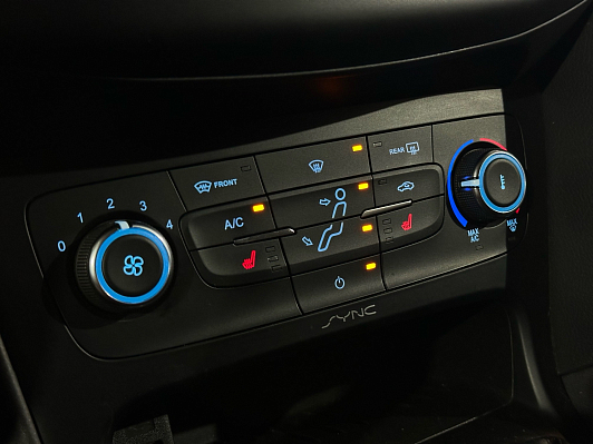 Ford Focus SYNC Edition, 2015 года, пробег 101000 км