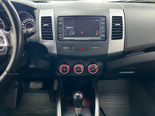 Mitsubishi Outlander Instyle, 2012 года, пробег 155152 км