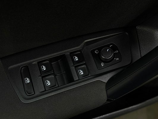 Volkswagen Tiguan CONNECT, 2020 года, пробег 101540 км