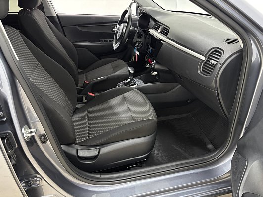 Kia Rio, 2019 года, пробег 57359 км