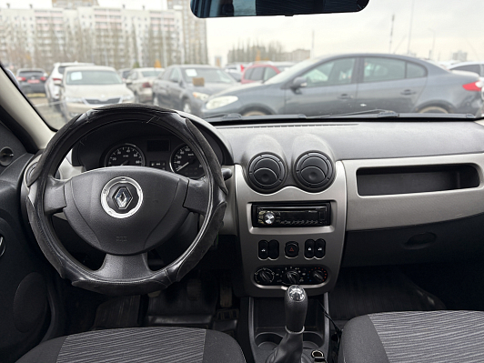 Renault Sandero Специальная серия, 2014 года, пробег 214000 км