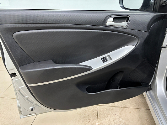 Hyundai Solaris Style, 2013 года, пробег 206957 км