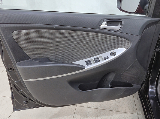 Hyundai Solaris Style, 2012 года, пробег 240451 км