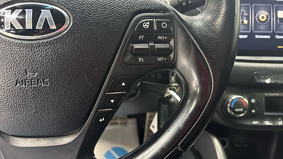 Kia Ceed Prestige, 2014 года, пробег 174996 км