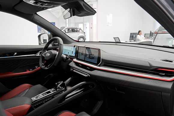 Geely Coolray Exclusive, серый