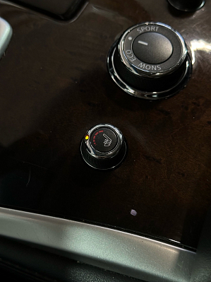 Infiniti QX60 Hi -Tech, 2014 года, пробег 130000 км