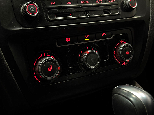 Volkswagen Jetta Comfortline, 2018 года, пробег 179000 км