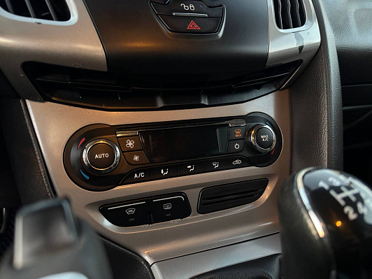 Ford Focus SYNC Edition, 2012 года, пробег 200225 км