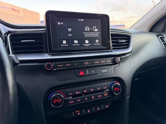 Kia Ceed Prestige, 2018 года, пробег 182000 км