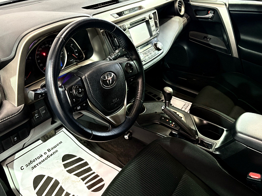 Toyota RAV4, 2014 года, пробег 137180 км