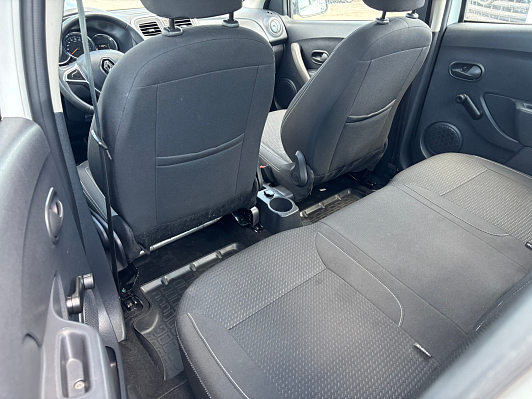 Renault Logan Drive, 2021 года, пробег 71771 км