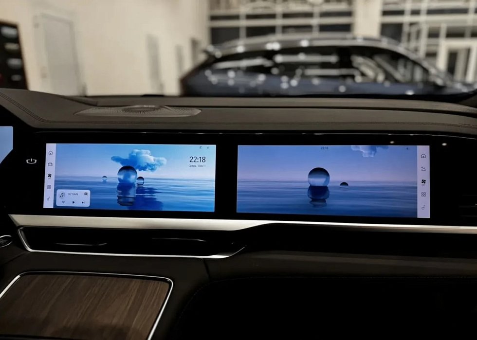 Geely Monjaro Люкс, серый