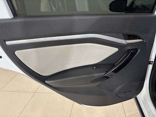 Lada (ВАЗ) Vesta Comfort, 2019 года, пробег 125619 км