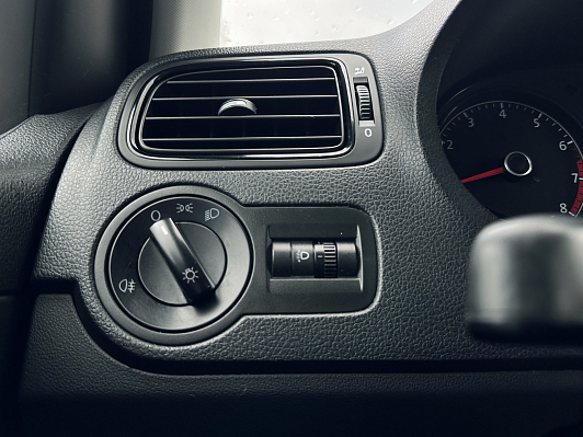 Volkswagen Polo SELECT, 2018 года, пробег 86000 км