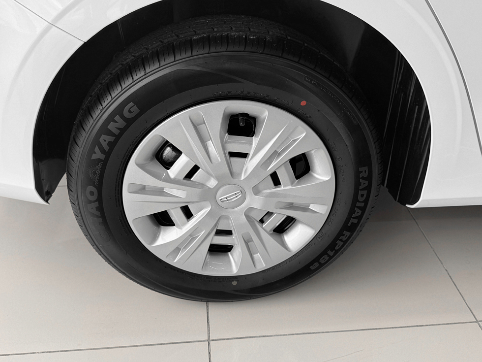 Geely Emgrand Comfort, белый