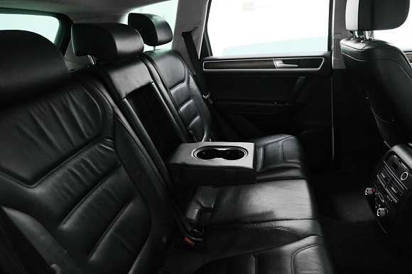 Volkswagen Touareg R-line, 2014 года, пробег 160000 км