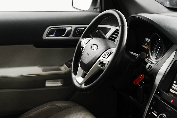 Ford Explorer, 2013 года, пробег 262000 км