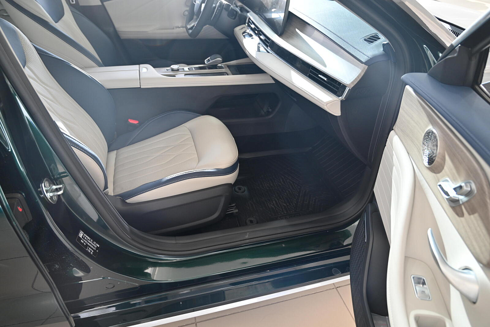 Chery Arrizo 8 Ultra, зеленый
