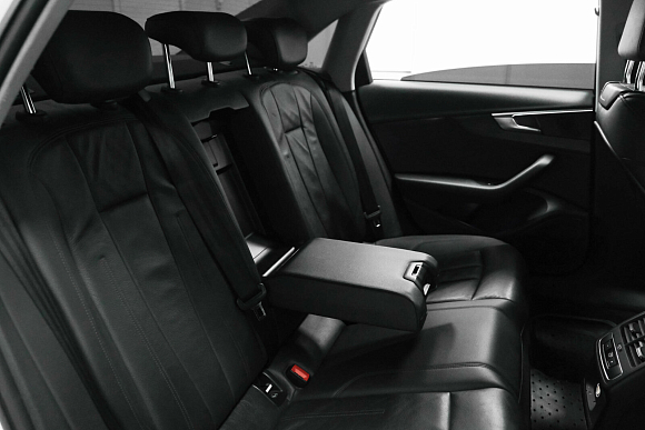 Audi A4 Advance, 2016 года, пробег 185000 км