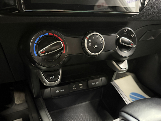 Kia Rio Luxe RED Line, 2019 года, пробег 121112 км