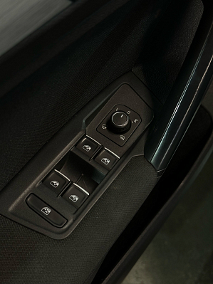 Volkswagen Tiguan Highline, 2018 года, пробег 130094 км