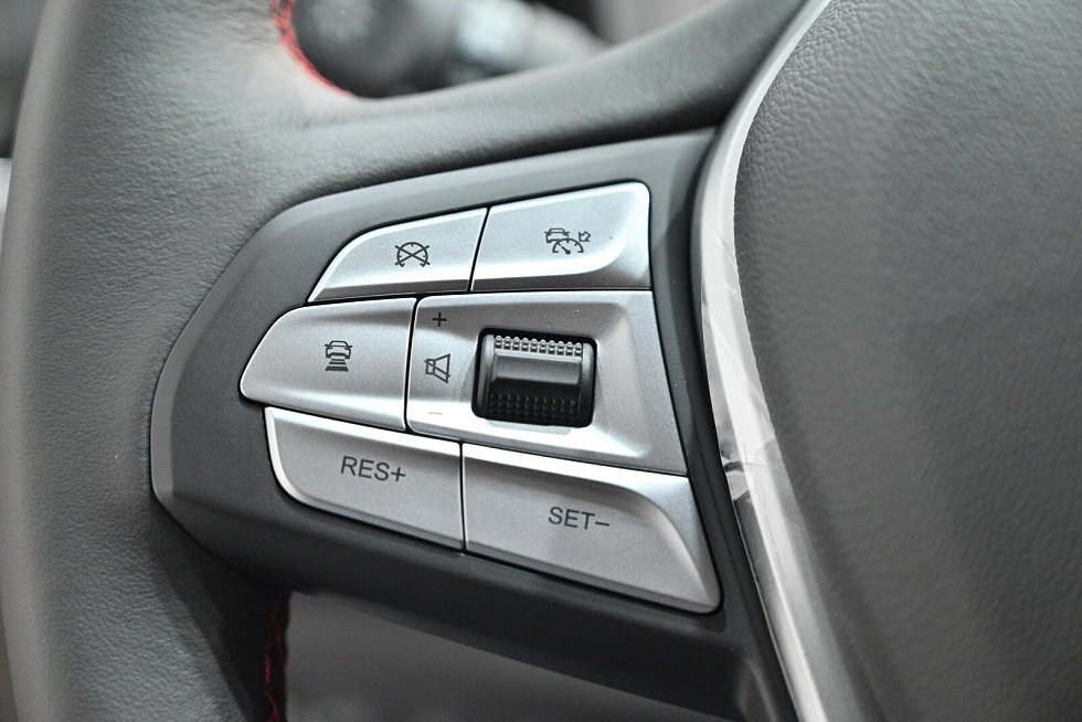 Changan Eado Plus Техно, белый
