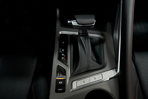 Changan CS35 Plus Tech, красный