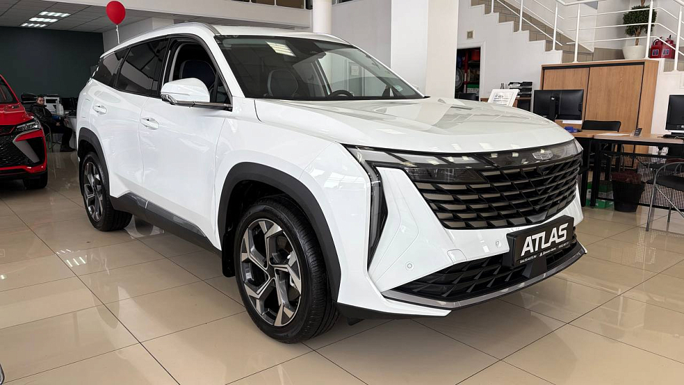 Geely Atlas Люкс, белый