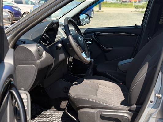 Lada (ВАЗ) Largus Luxe 7 мест Prestige, 2021 года, пробег 74618 км