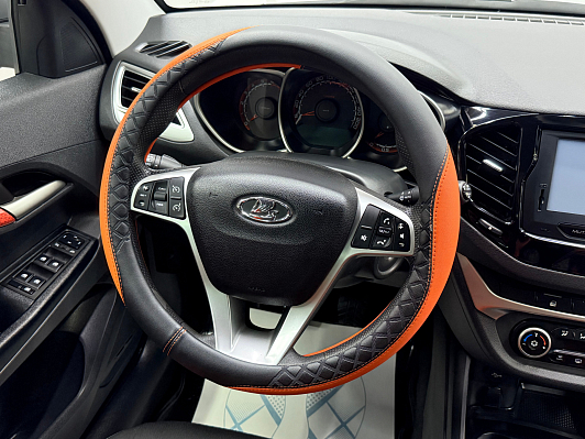 Lada (ВАЗ) Vesta Luxe Multimedia (2018-2019), 2018 года, пробег 46461 км
