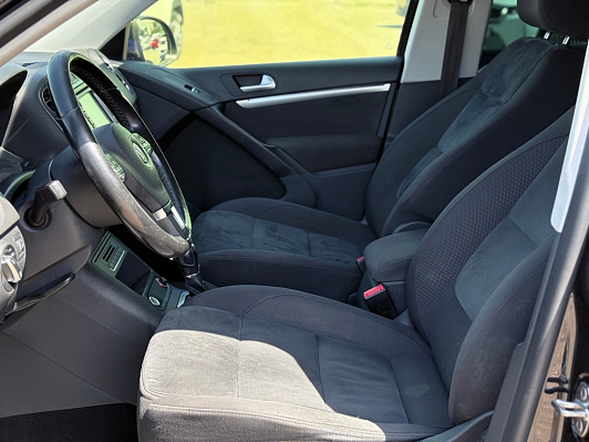 Volkswagen Tiguan Adventure, 2012 года, пробег 247062 км