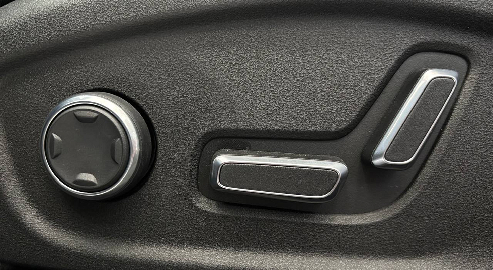 Geely Atlas Флагман, зеленый