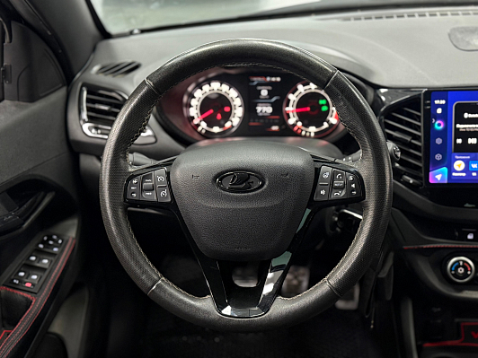 Lada (ВАЗ) Vesta Exclusive, 2019 года, пробег 119000 км