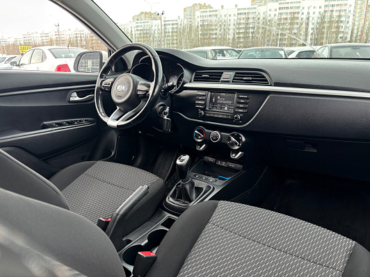 Kia Rio Luxe, 2018 года, пробег 134617 км