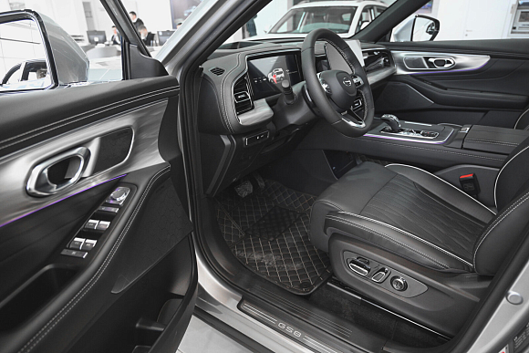 GAC GS8 Lounge HEV, серебряный
