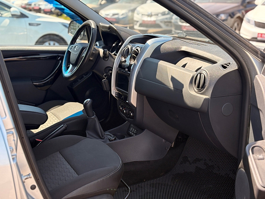 Lada (ВАЗ) Largus Luxe 7 мест Prestige, 2021 года, пробег 74618 км
