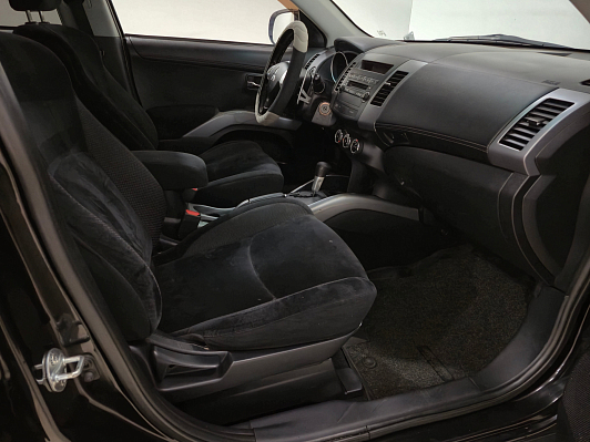 Mitsubishi Outlander Intense, 2010 года, пробег 346656 км