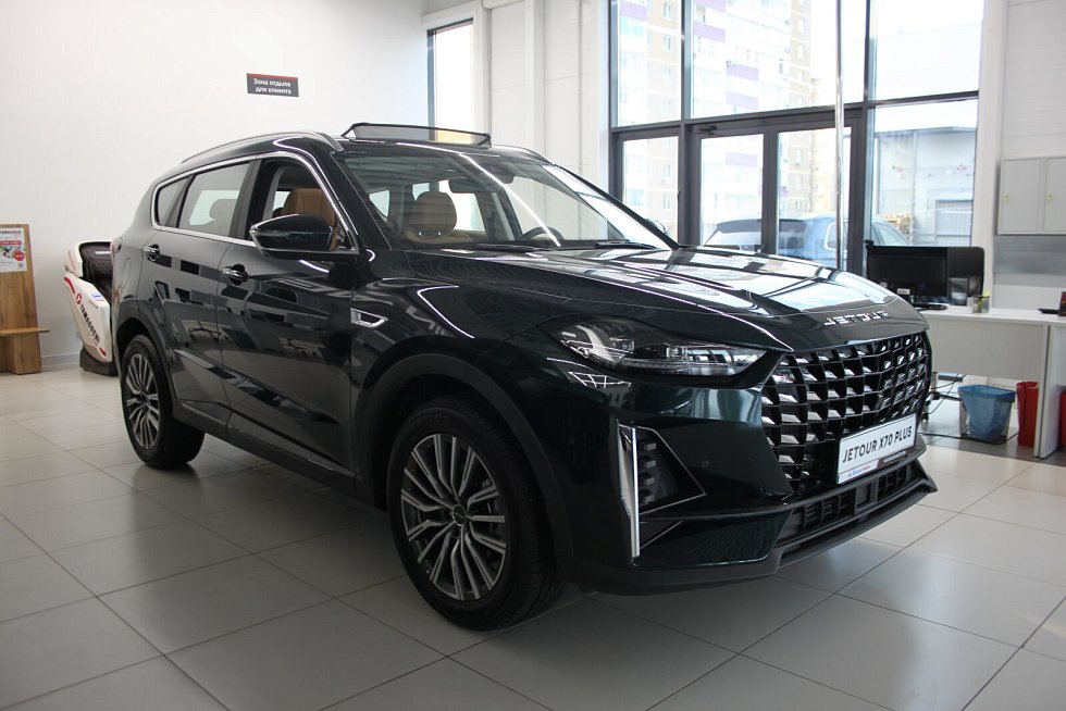 Jetour X70+ Комфорт, зеленый