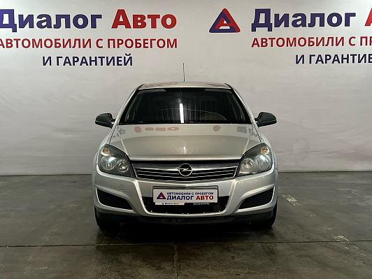 Opel Astra, 2013 года, пробег 214000 км