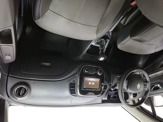 Renault Kaptur Extreme, 2019 года, пробег 64896 км