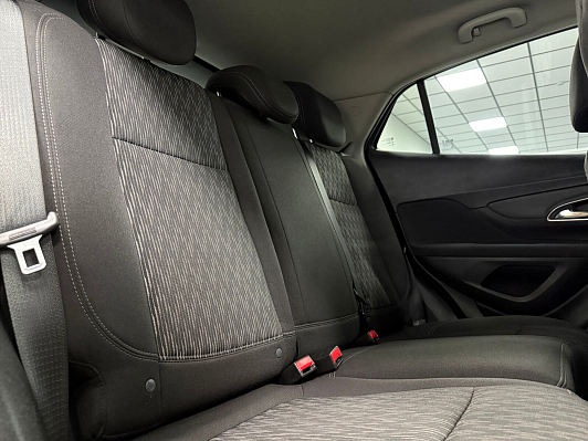 Opel Mokka Enjoy, 2014 года, пробег 117000 км