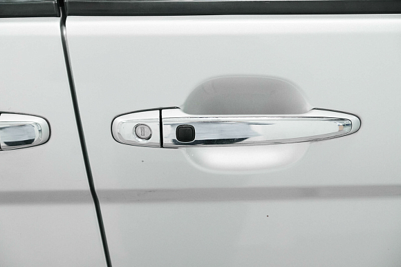 Toyota ISis, 2012 года, пробег 221686 км