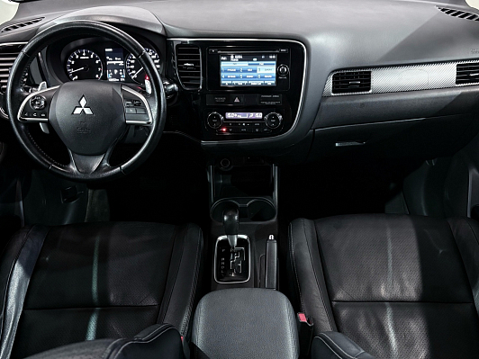 Mitsubishi Outlander Instyle, 2012 года, пробег 138420 км