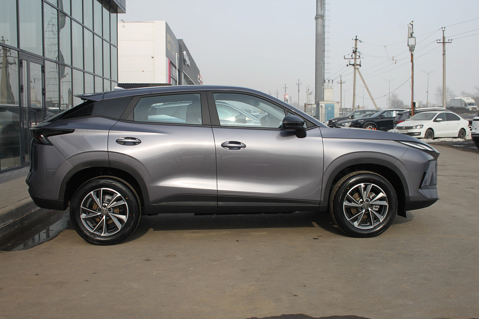 Omoda C5 Актив, серый