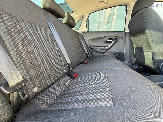 Volkswagen Polo Comfortline, 2016 года, пробег 190000 км