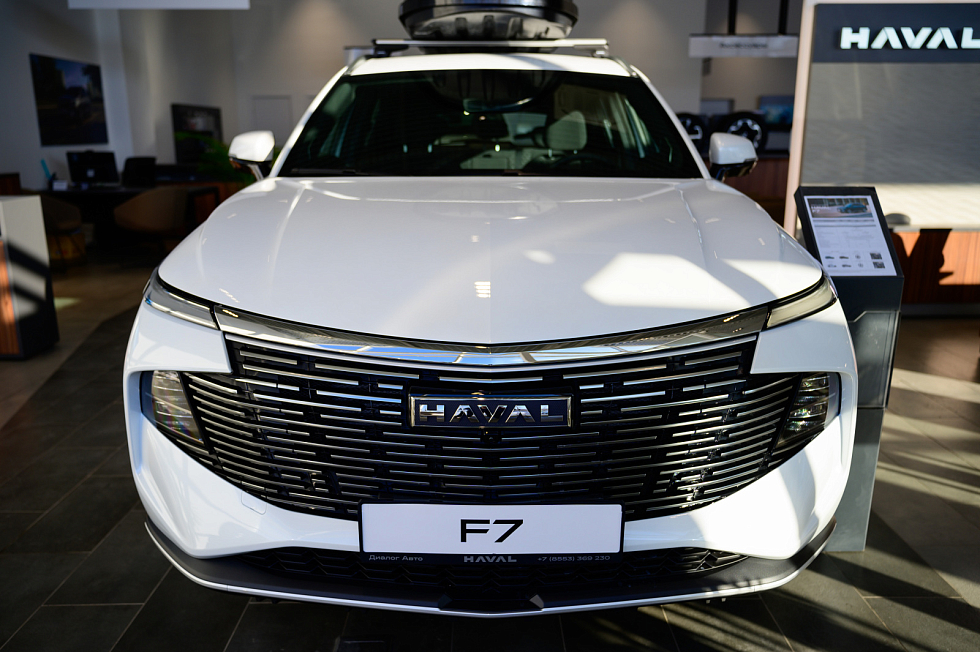 Haval F7 Премиум, черный