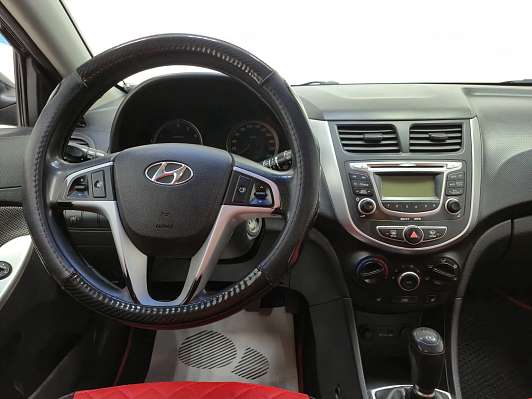 Hyundai Solaris Style, 2012 года, пробег 240451 км