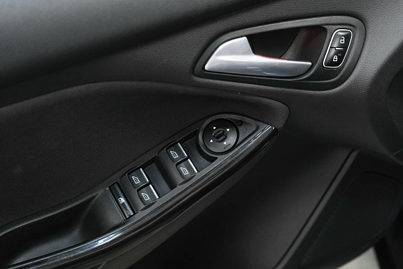 Ford Focus Titanium, 2017 года, пробег 87409 км