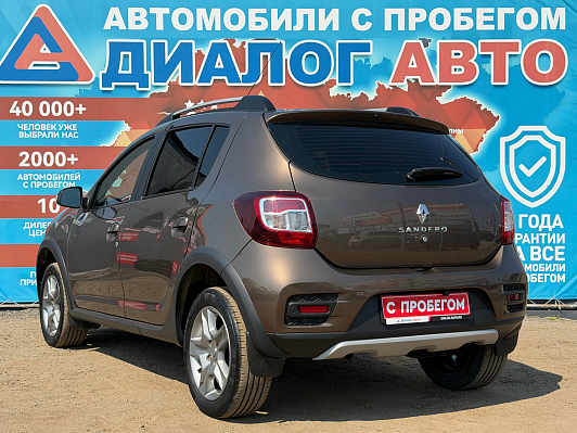 Renault Sandero Stepway Life, 2020 года, пробег 81000 км